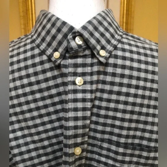 H & M Logo Men’s 100% Grey & Blk Plaid Casual Button Down Shirt Size XL NWT - Picture 2 of 14